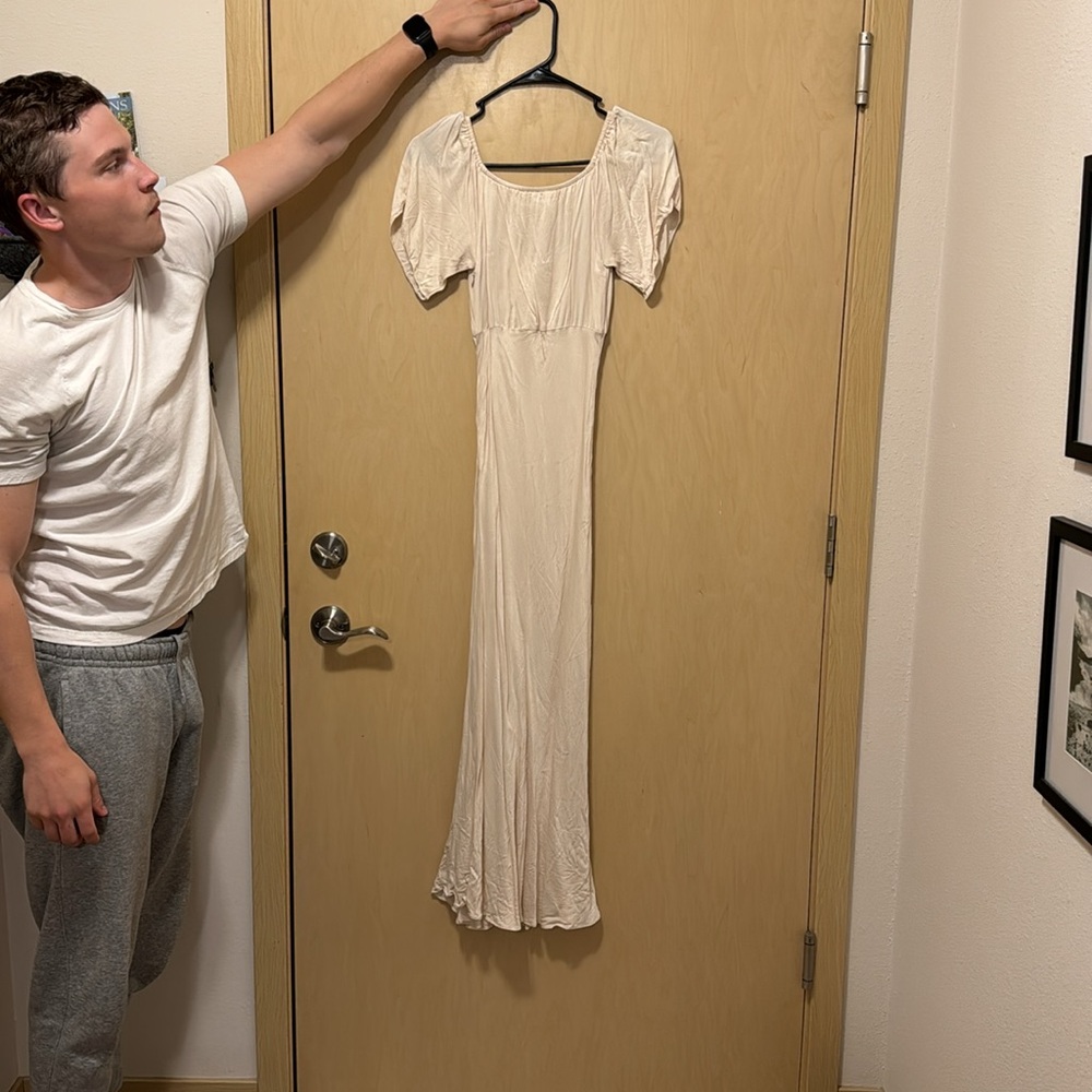 Off-Shoulder Cream Satin Maxi Dress - Picture 5 of 10